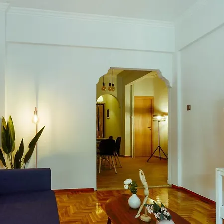 Adorable 2 Bedroom Close To Ancient Center *
