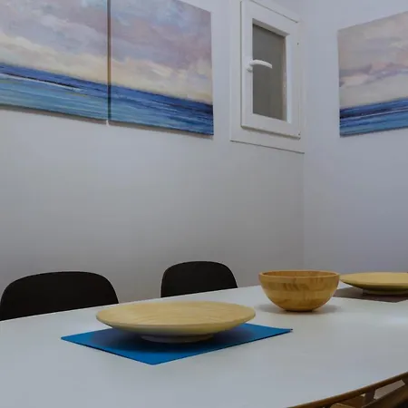 Adorable 2 Bedroom Close To Ancient Center Appartamento