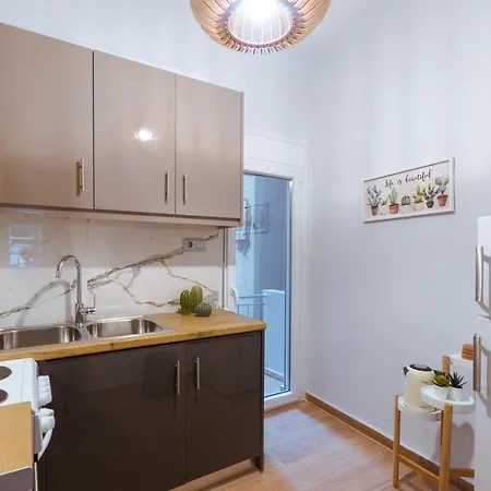 Adorable 2 Bedroom Close To Ancient Center Atene
