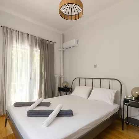 Adorable 2 Bedroom Close To Ancient Center Athens