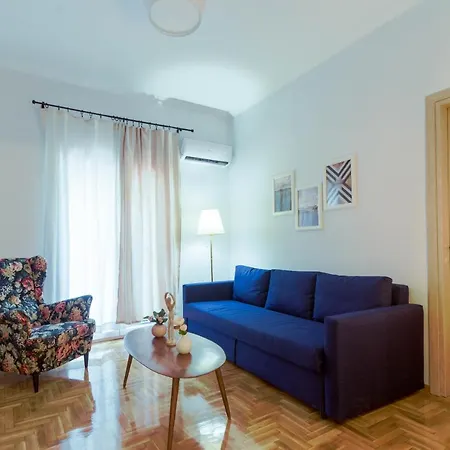 Adorable 2 Bedroom Close To Ancient Center *